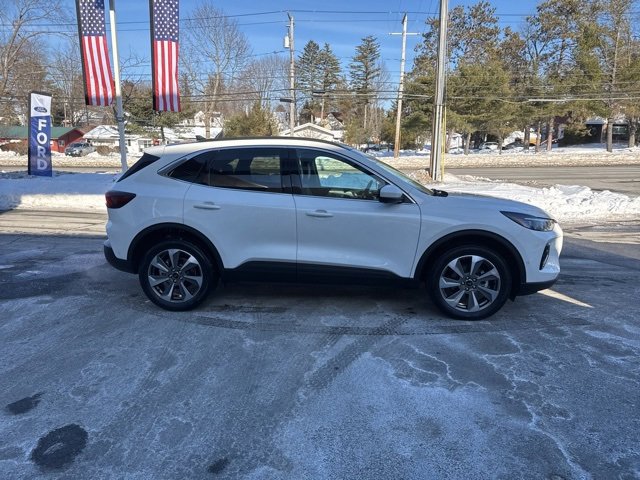 Certified 2023 Ford Escape Platinum w/ Premium Technology Package image 5