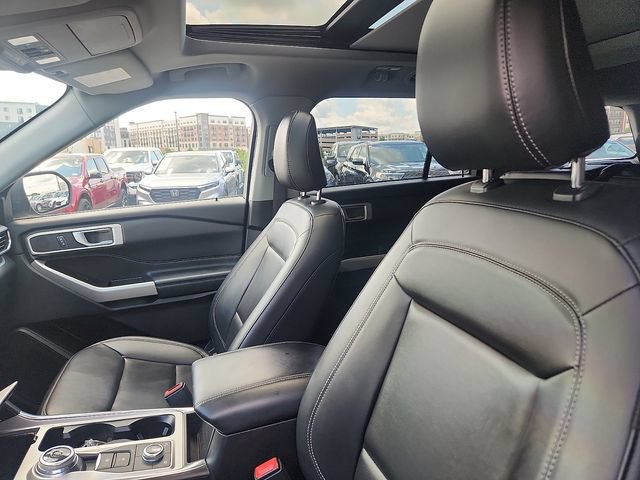 Certified 2022 Ford Explorer XLT w/ Equipment Group 202A AWD/4WD image 22
