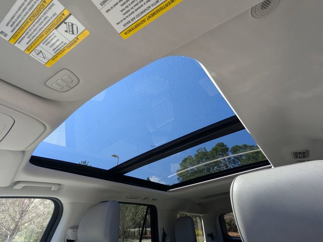 Certified 2025 Ford Expedition Active image 29