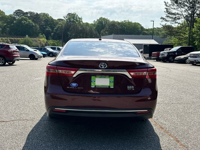 Used 2017 Toyota Avalon XLE Plus FWD image 4