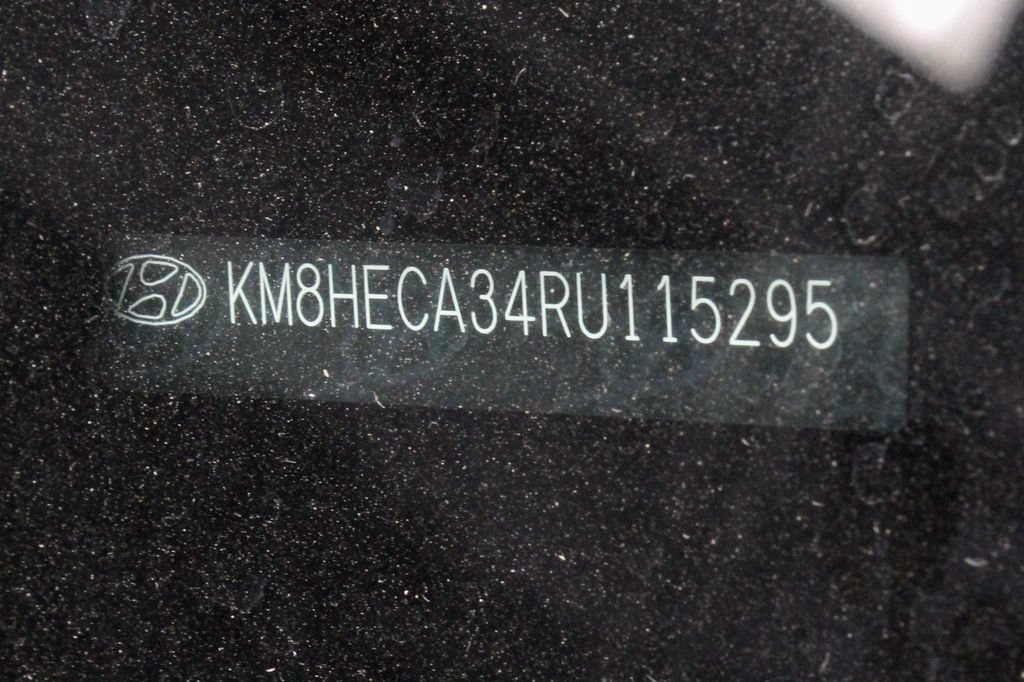 Used 2024 Hyundai Kona Limited AWD/4WD image 33