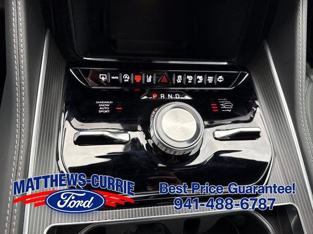 Used 2025 Jeep Grand Wagoneer L Series II Obsidian w/ Quick Order Packagew 28T AWD/4WD image 24
