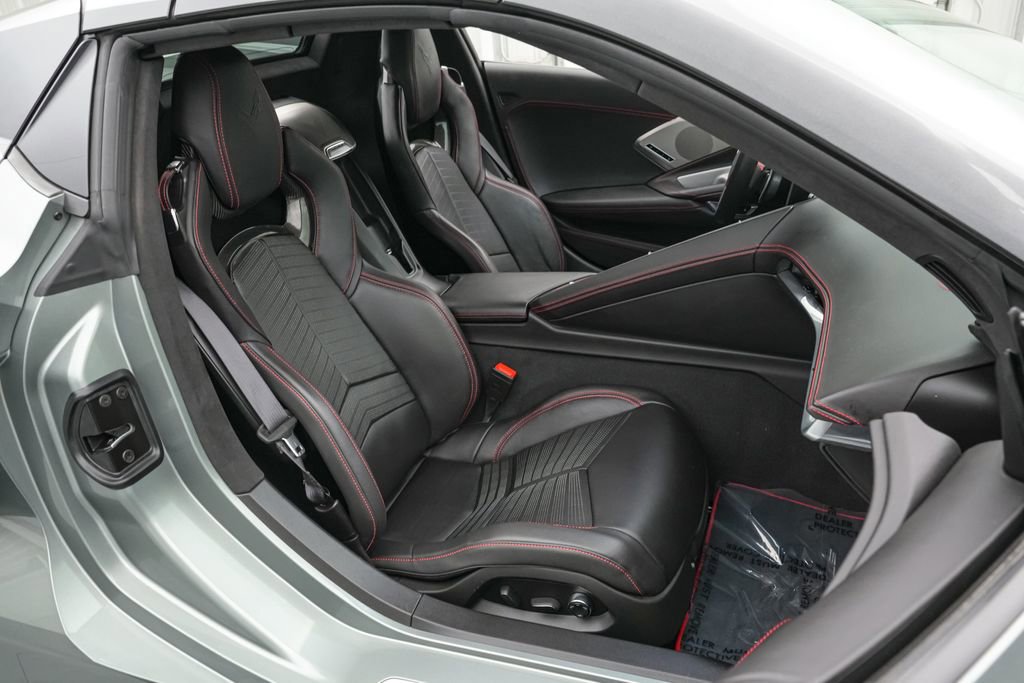 Used 2022 Chevrolet Corvette Stingray Premium Conv w/ Z51 Performance Package image 36