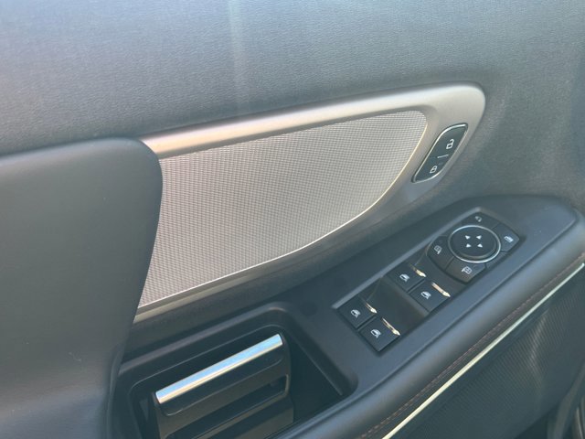 Certified 2025 Ford Expedition Active image 13