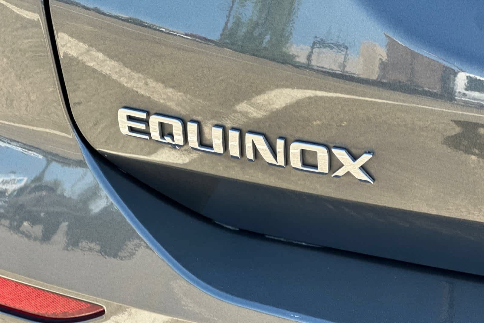 Used 2020 Chevrolet Equinox LT FWD image 27