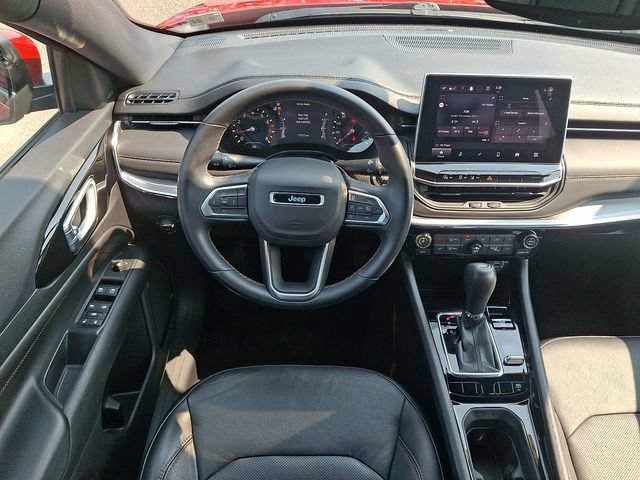 Used 2022 Jeep Compass Limited AWD/4WD image 11
