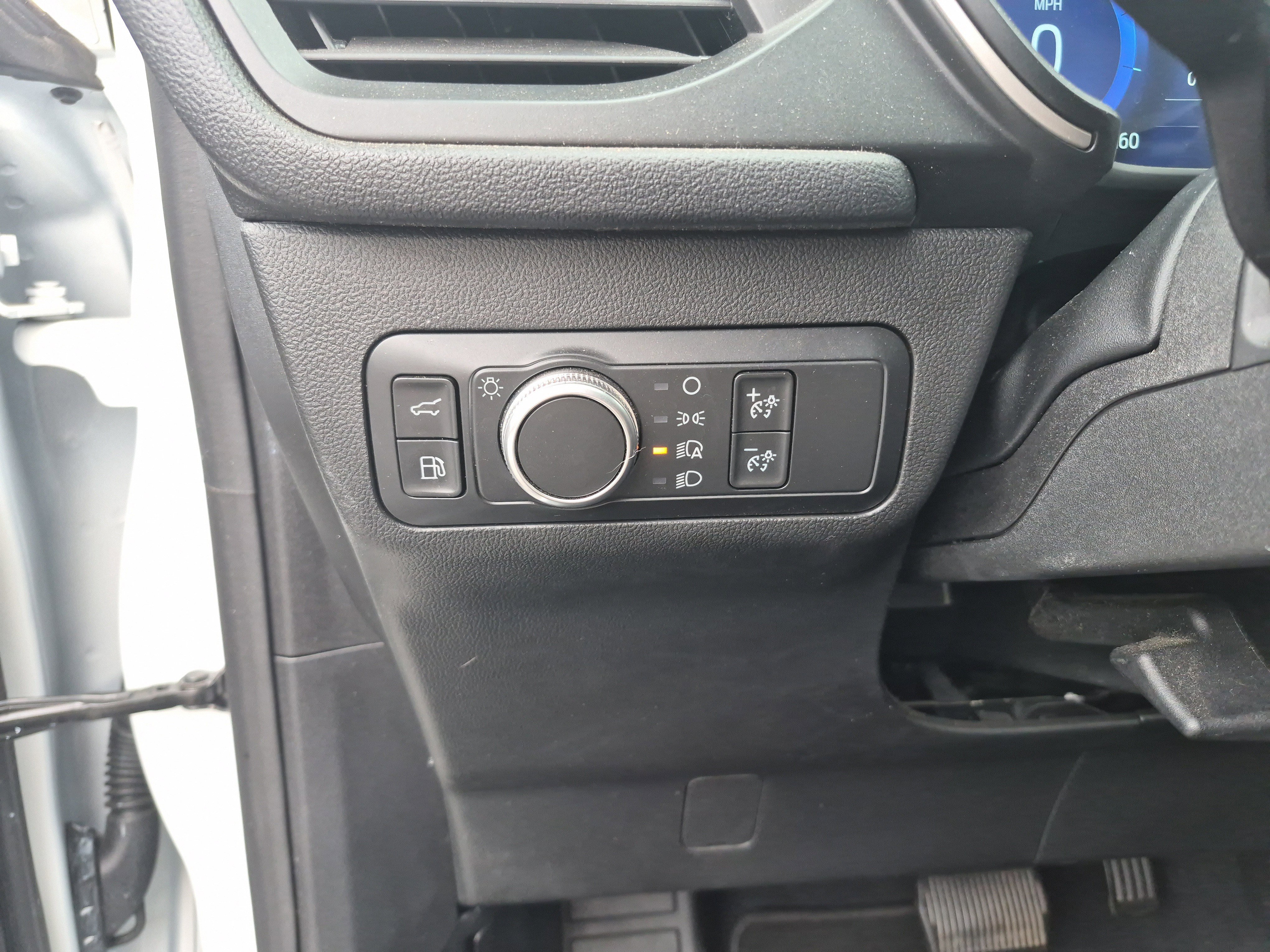 Certified 2020 Ford Escape SE Sport image 21