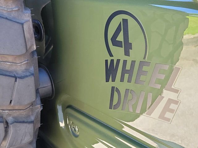 Used 2022 Jeep Wrangler Sport image 13