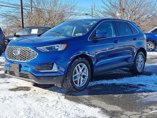 Certified 2024 Ford Edge SEL image 3