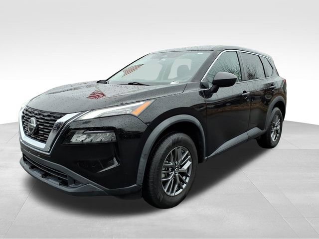 Used 2021 Nissan Rogue S image 2