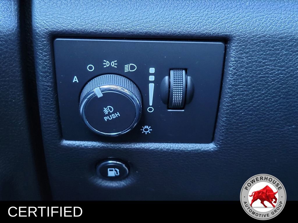 Used 2020 Jeep Grand Cherokee Altitude image 29