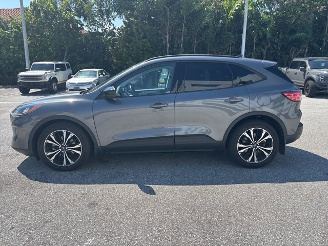 Certified 2021 Ford Escape SE w/ SE Sport Appearance Package image 2