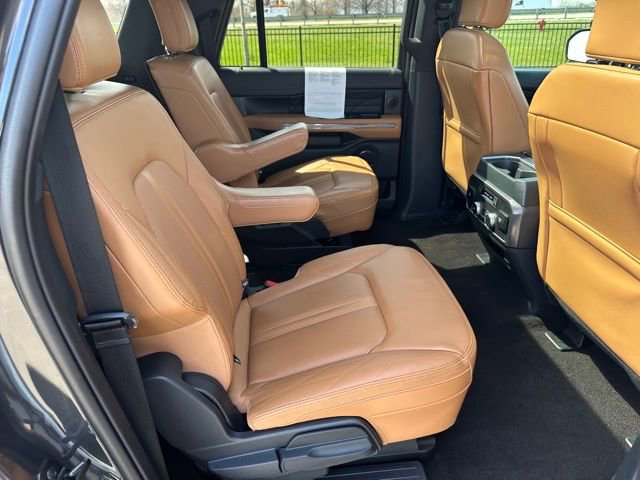 Certified 2022 Ford Expedition Max Platinum AWD/4WD image 11