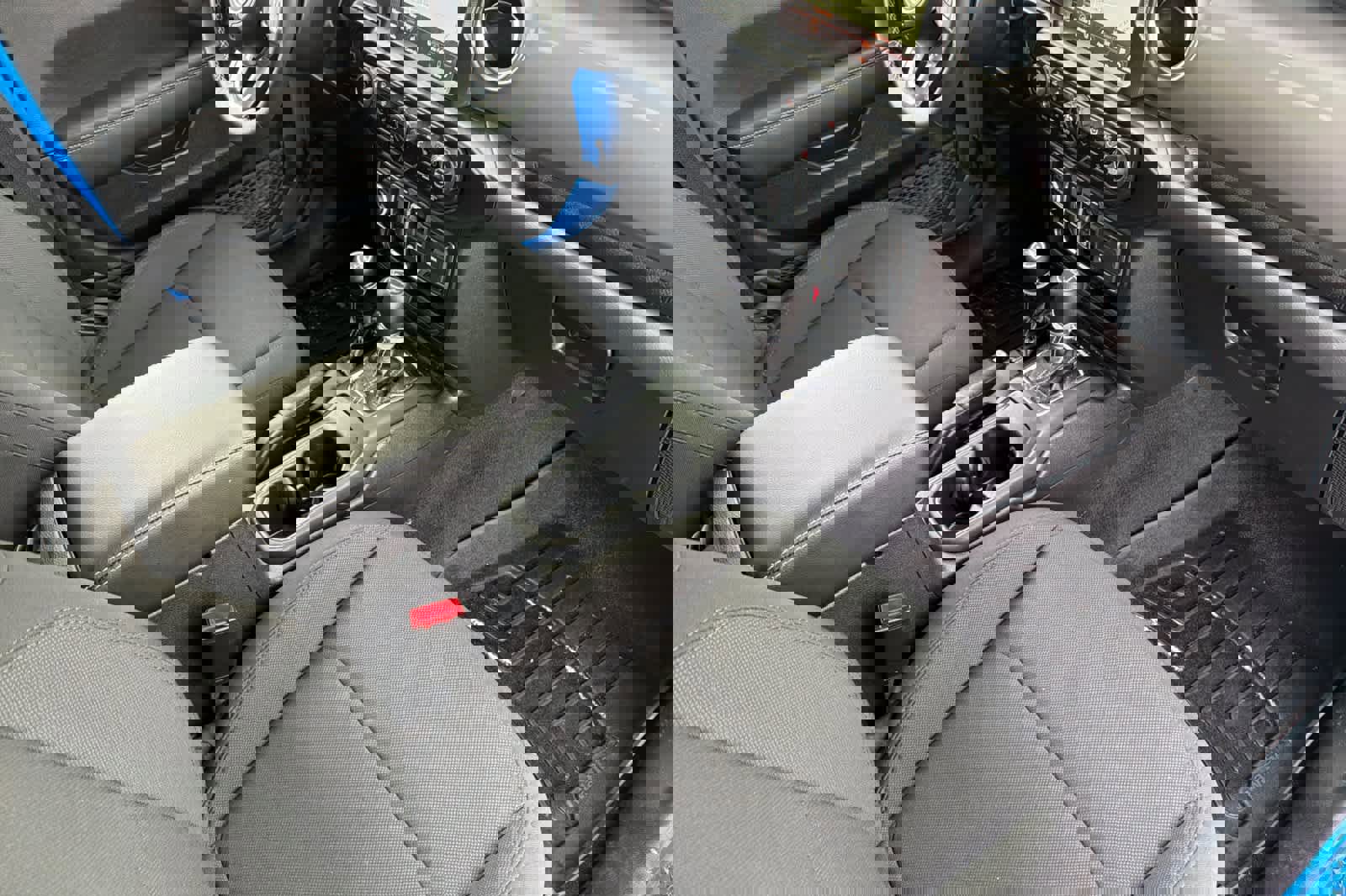 Used 2022 Jeep Wrangler Unlimited Sahara w/ Cold Weather Group image 16