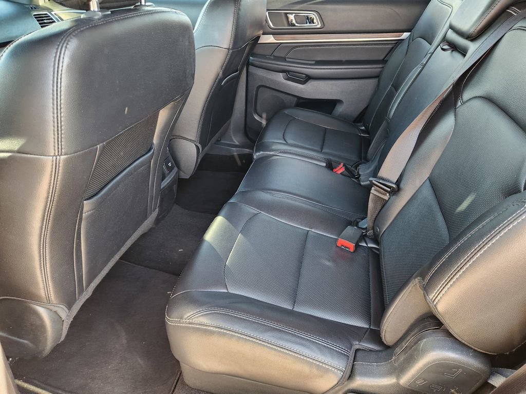 Certified 2019 Ford Explorer Limited w/ Class III Trailer Tow Package image 28