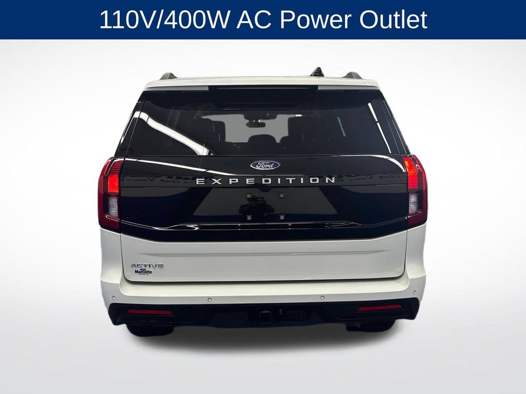 Certified 2025 Ford Expedition Active AWD/4WD image 4
