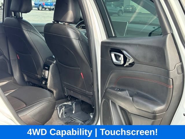 Used 2024 Jeep Compass Trailhawk AWD/4WD image 15