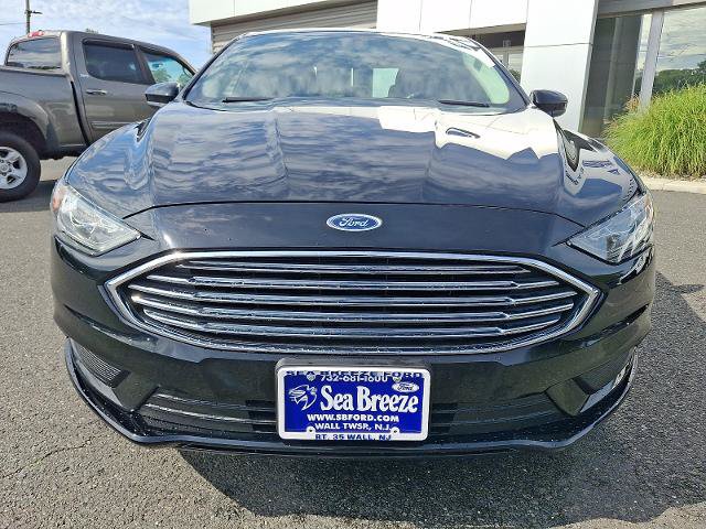 Certified 2018 Ford Fusion SE FWD image 2
