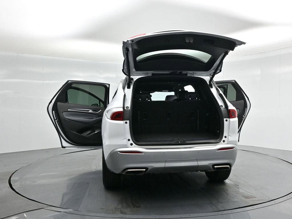 Used 2022 Buick Enclave Essence image 35