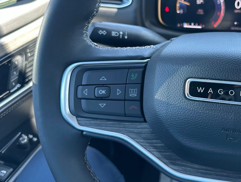 Used 2024 Jeep Wagoneer Series II w/ Flexible Seating Group image 17