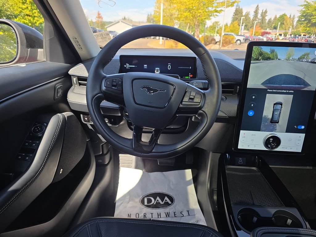 Certified 2025 Ford Mustang Mach-E Premium AWD/4WD image 8