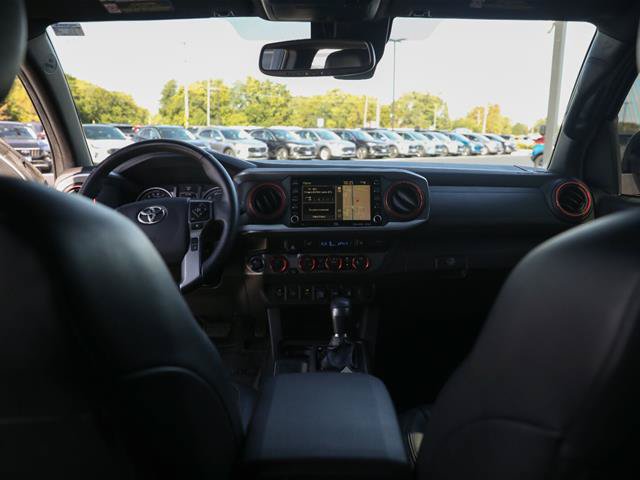 Used 2023 Toyota Tacoma Limited AWD/4WD image 4