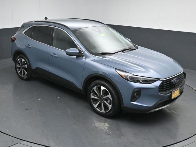 Certified 2025 Ford Escape Platinum AWD/4WD image 21