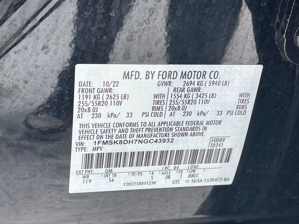 Certified 2022 Ford Explorer XLT w/ Equipment Group 202A image 33