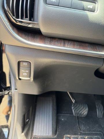 Used 2025 Nissan Armada Platinum AWD/4WD image 33