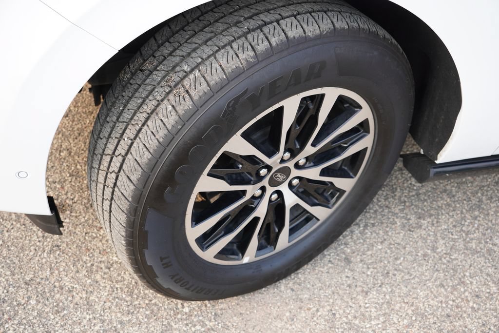 Certified 2025 Ford Expedition Max Platinum AWD/4WD image 13