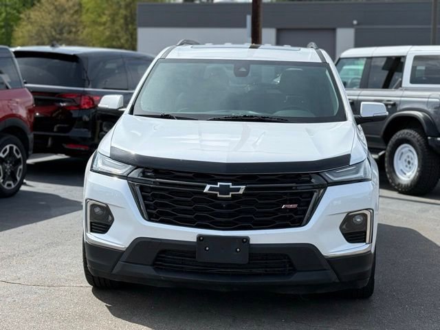 Used 2023 Chevrolet Traverse RS w/ LPO, Floor Liner Package AWD/4WD image 38