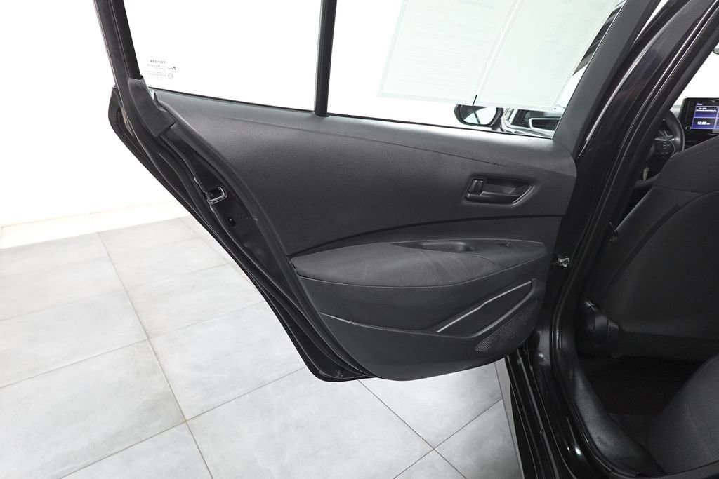Used 2022 Toyota Corolla LE image 20