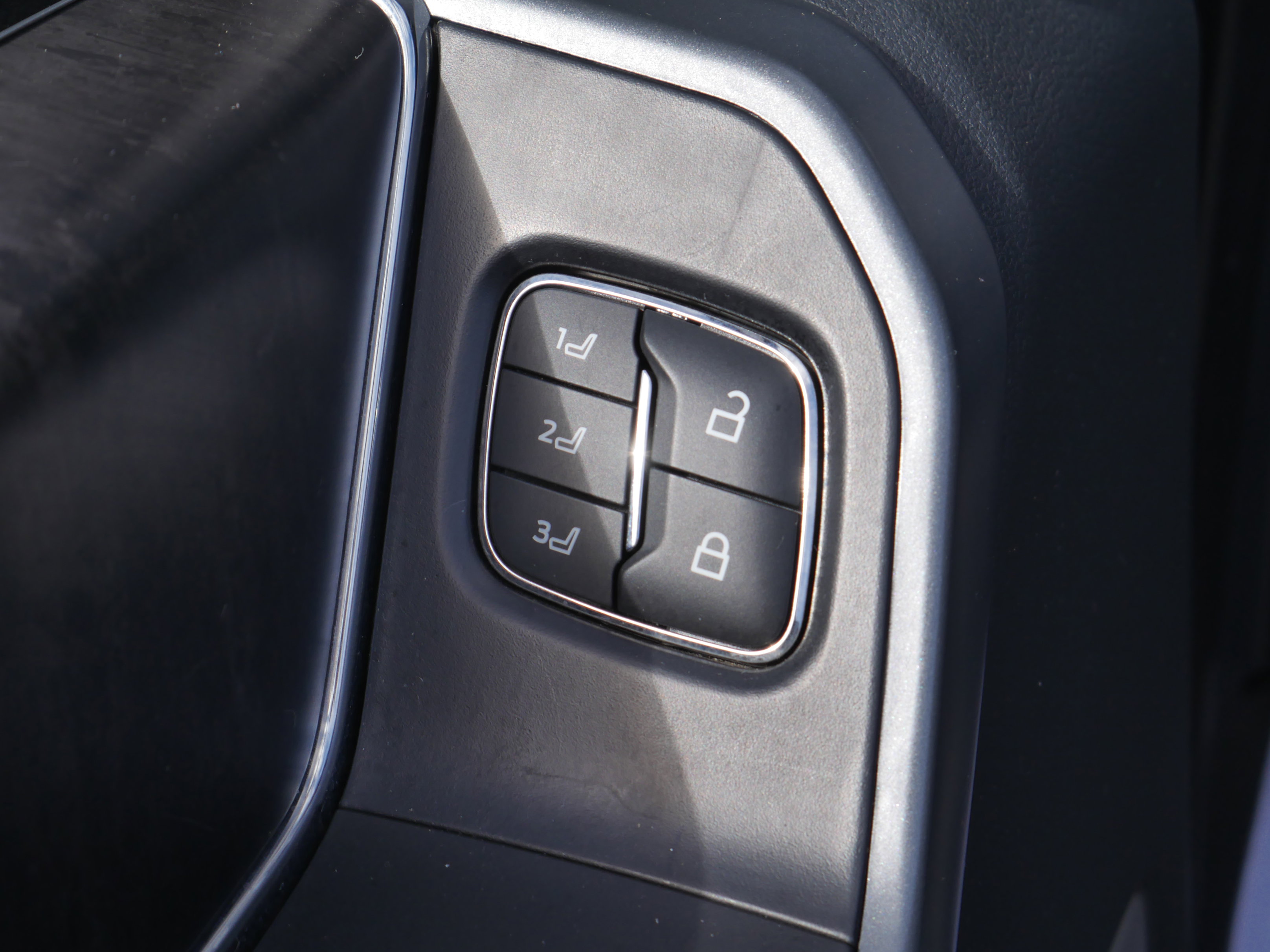 Certified 2021 Ford F150 Lariat w/ Equipment Group 502A High image 41