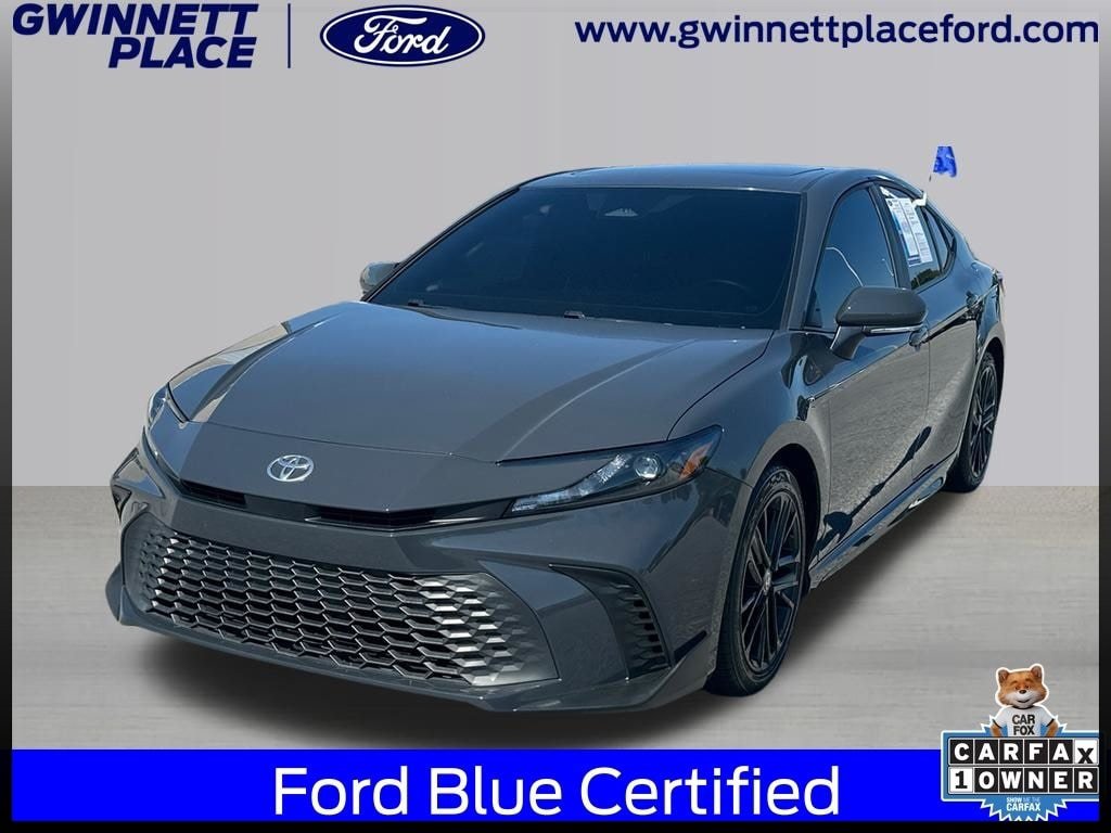 Used 2025 Toyota Camry SE w/ Multimedia Upgrade Package