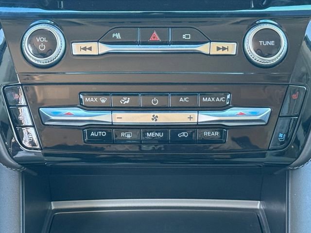 Certified 2021 Ford Explorer Platinum w/ Equipment Group 601A image 10