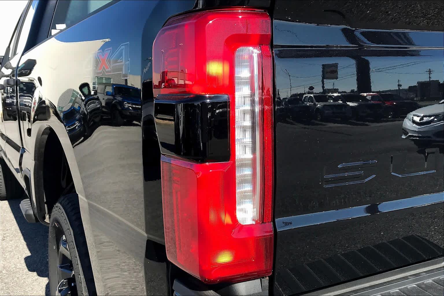 Certified 2024 Ford F250 XL w/ STX Appearance Package AWD/4WD image 14
