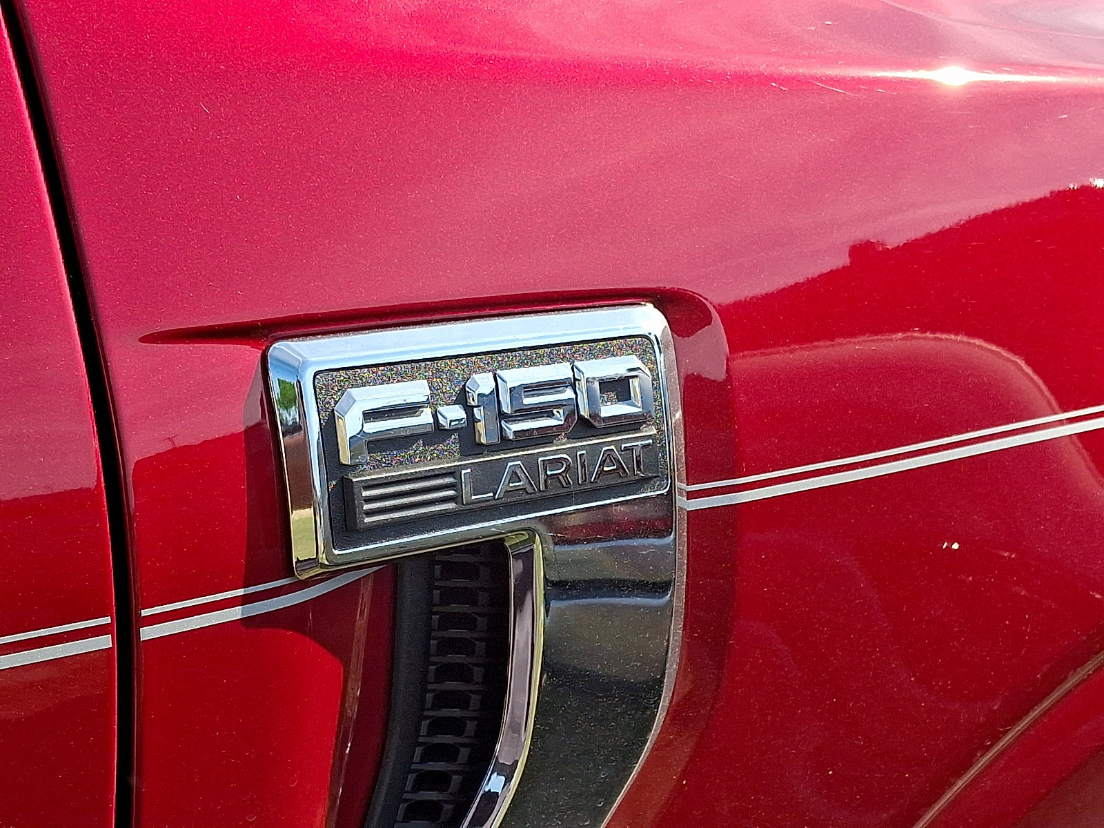 Certified 2025 Ford F150 Lariat w/ Equipment Group 502A High AWD/4WD image 4