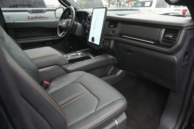 Certified 2023 Ford Expedition Platinum image 18
