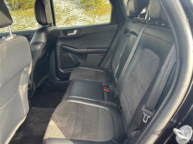 Certified 2022 Ford Escape SEL w/ SEL Stealth AWD Package image 16