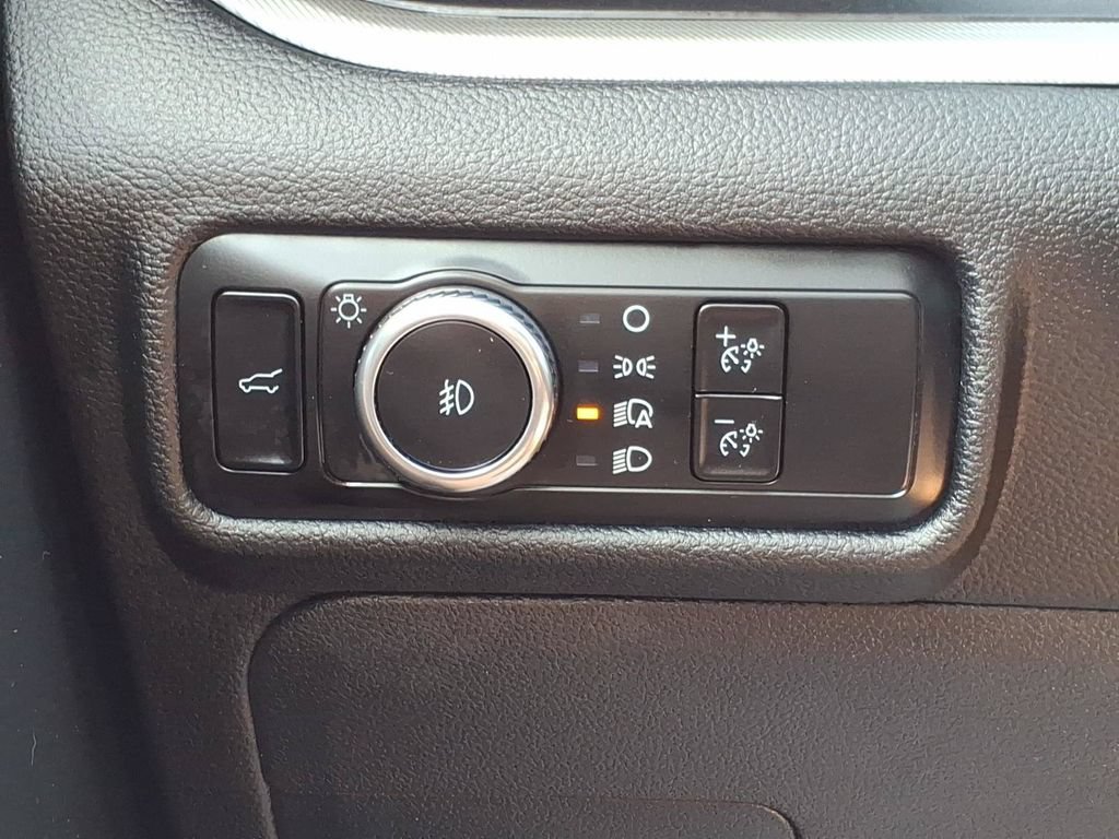 Certified 2023 Ford Explorer XLT w/ Equipment Group 202A AWD/4WD image 15