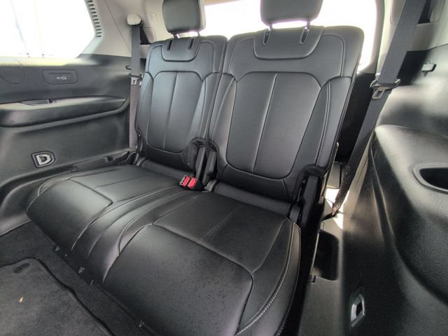 Used 2022 Jeep Grand Cherokee L Limited AWD/4WD image 15
