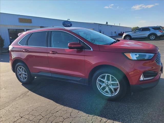 Certified 2024 Ford Edge SEL w/ Convenience Package AWD/4WD image 4
