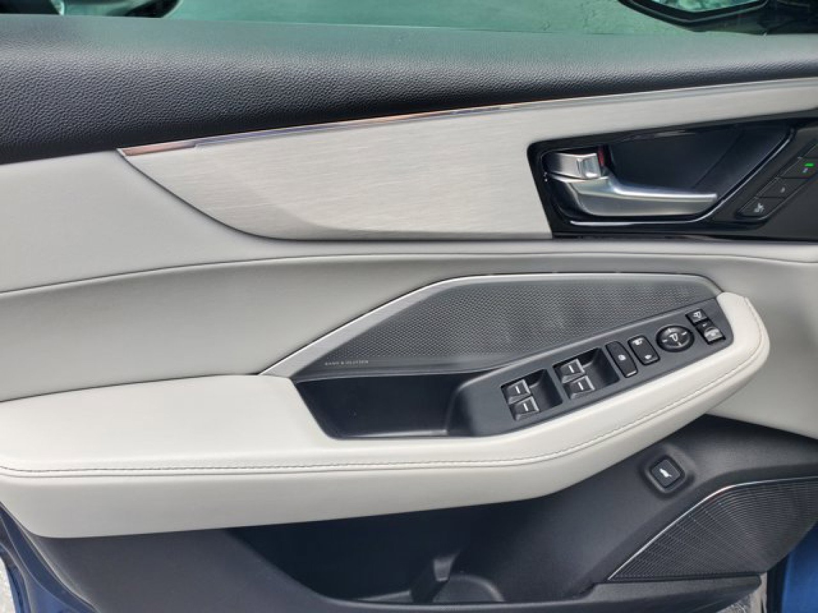 Used 2025 Acura MDX FWD w/ Technology Package image 14