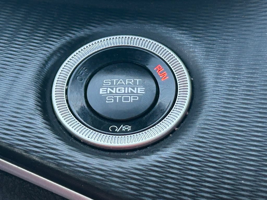 Used 2024 Jeep Grand Cherokee Altitude AWD/4WD image 41