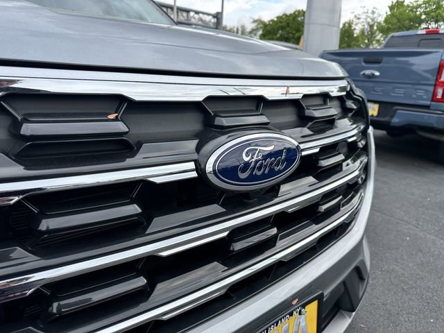 Certified 2025 Ford Explorer Active w/ Active Comfort Package AWD/4WD image 10