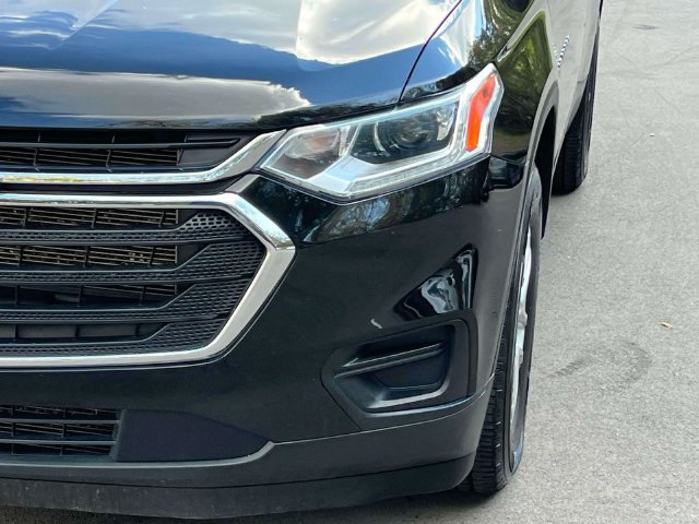 Used 2020 Chevrolet Traverse LS FWD image 9