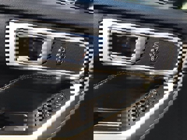 Certified 2022 Ford Explorer XLT image 19