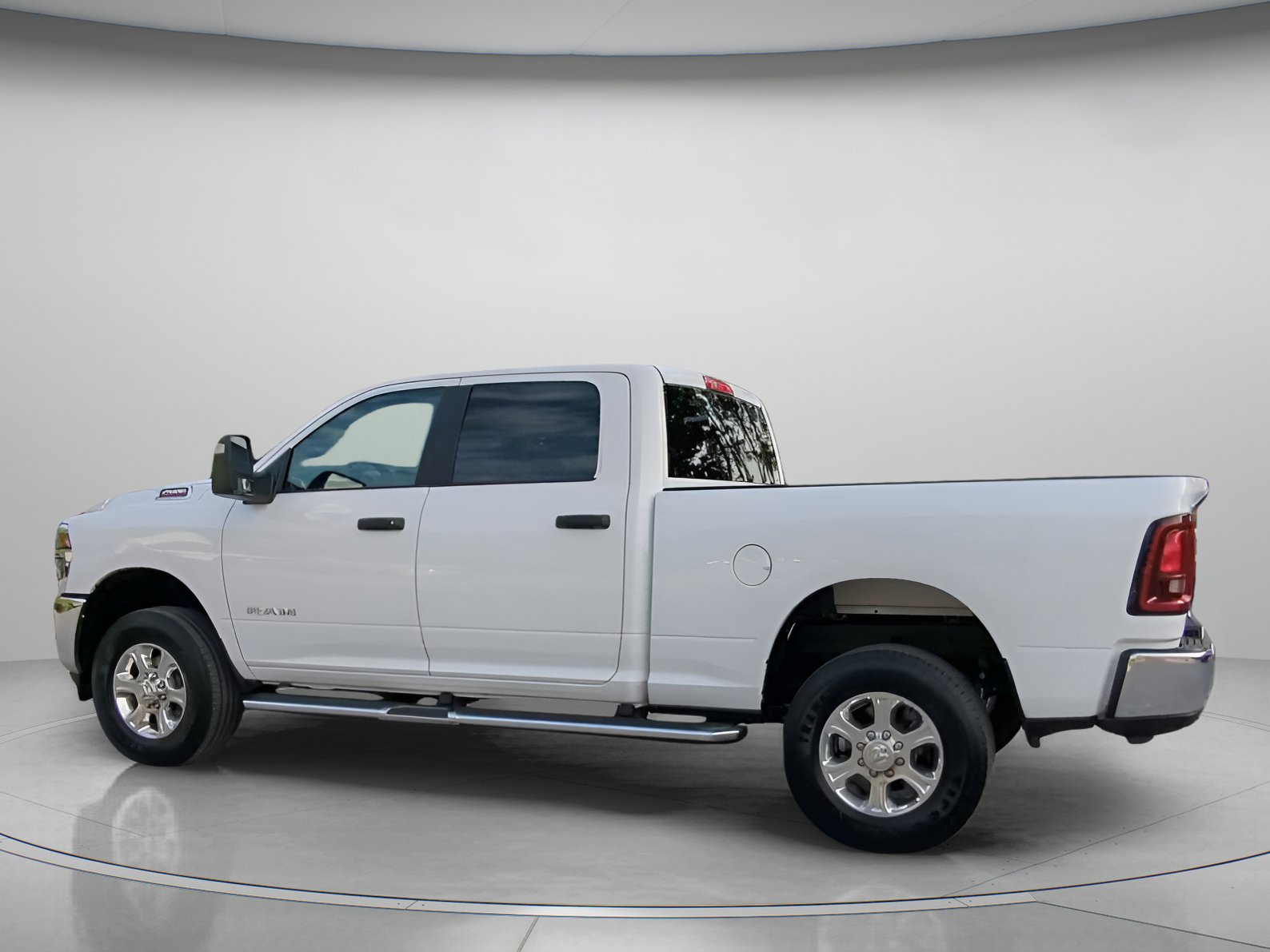 Used 2026 RAM 2500 Big Horn AWD/4WD image 18