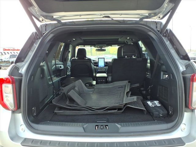 Certified 2020 Ford Explorer ST w/ Premium Technology Package image 29