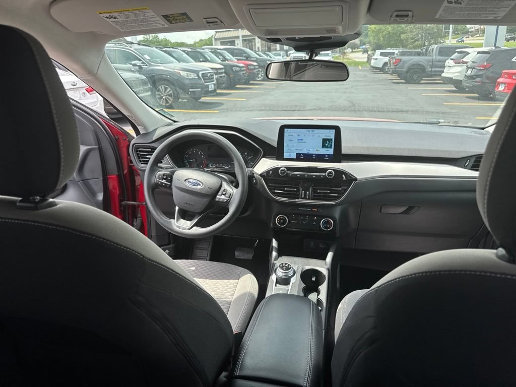 Certified 2022 Ford Escape SE w/ SE Sport Appearance Package FWD image 21